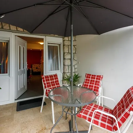 Apartman Visnja *
