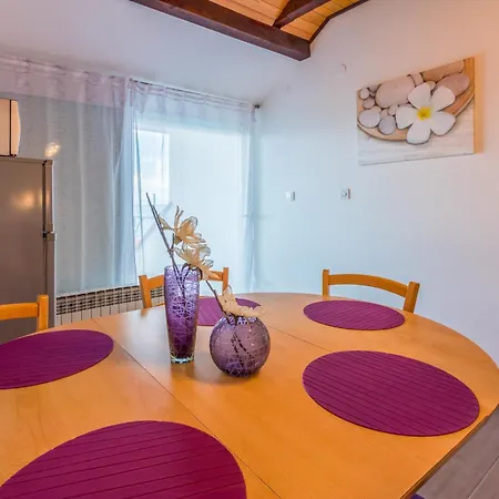 Visnja Apartman