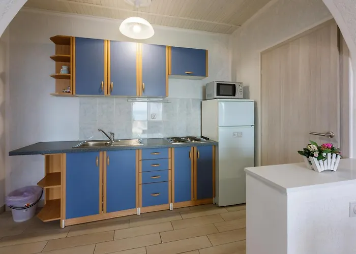 Visnja Apartament *